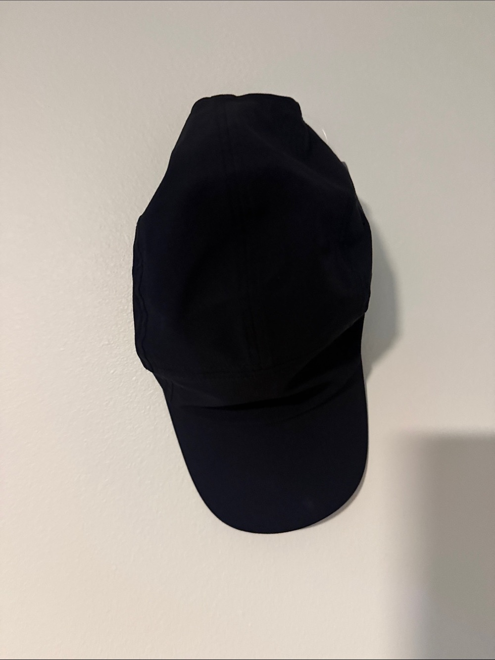 Classic Black Men's Cap - Versatile Everyday Hat